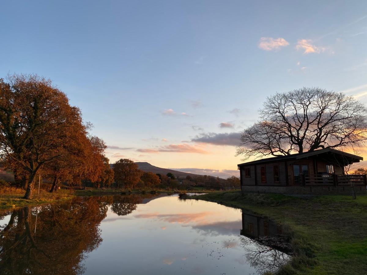 Redwood Lodge Ладлоу Екстер'єр фото